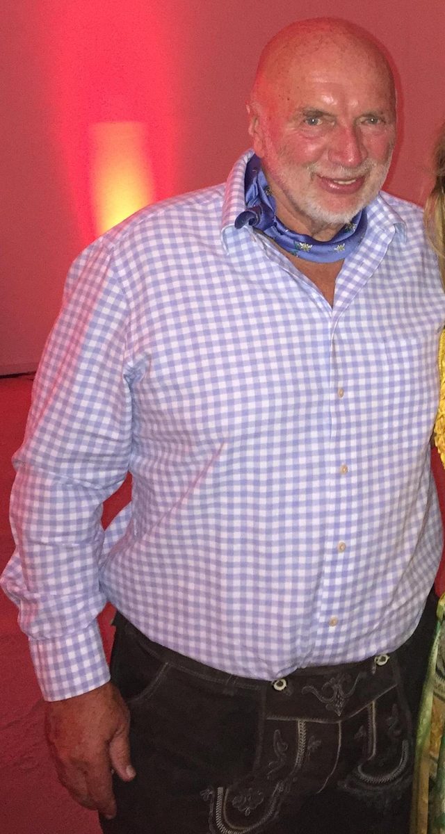 Wolfgang Thust in Tracht, vor dem Gewichtsverlust